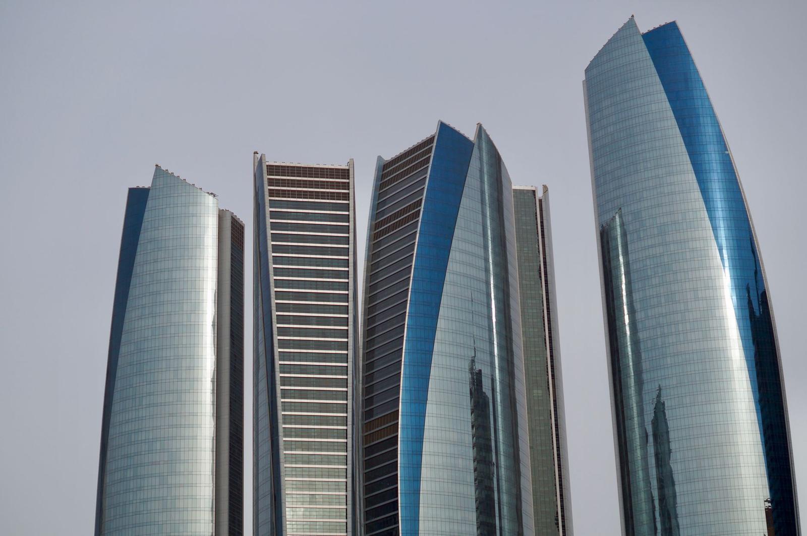 Abu Dhabi's Economy Surges 7.7% to Record AED 325.7 Billion