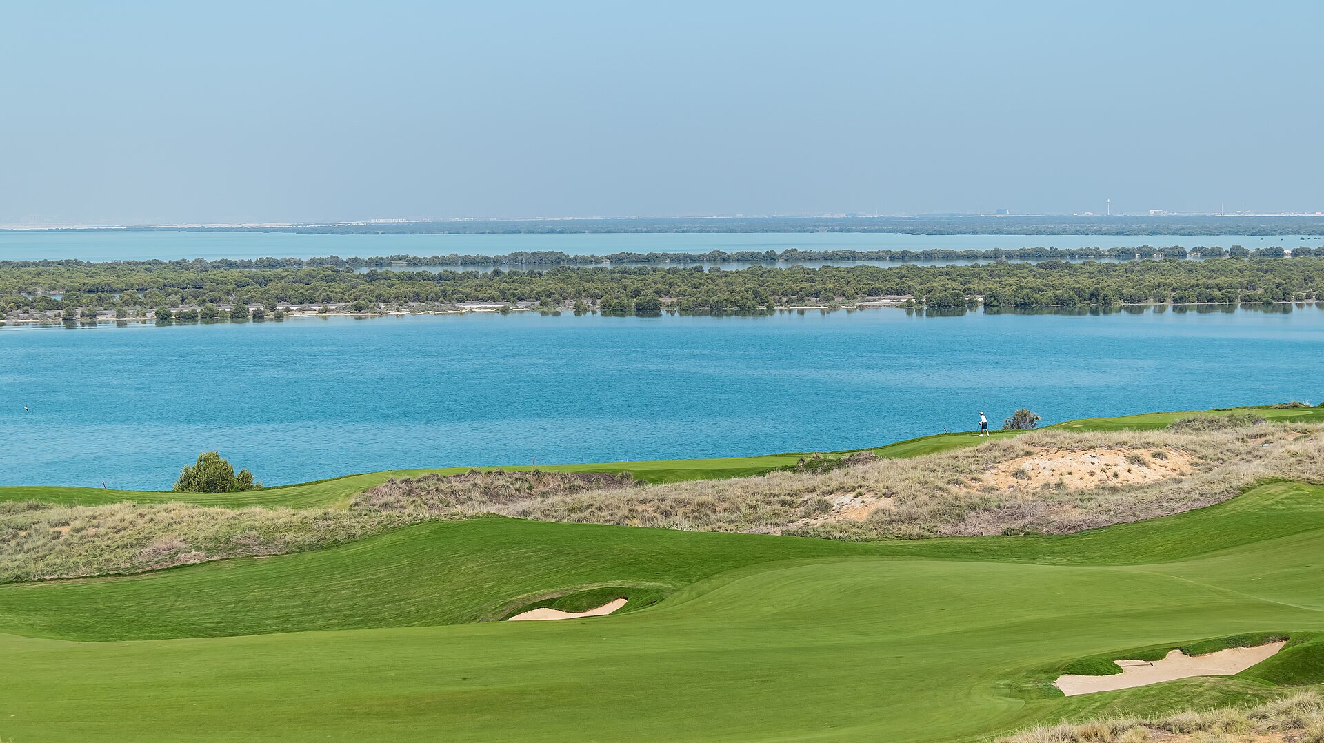 Golf in Abu Dhabi: Championship Courses and Tour Events