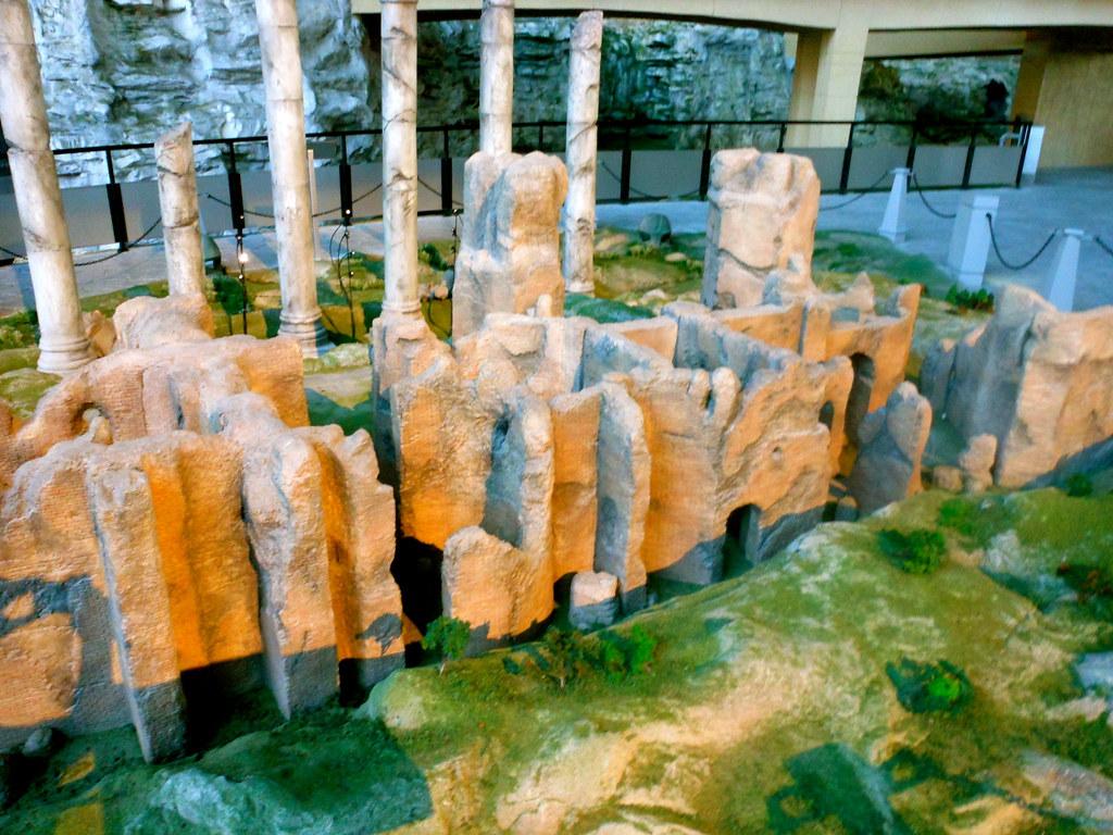 Abu Dhabi's Best Guided Tours Showcase Landmarks, Desert, Family Attractions