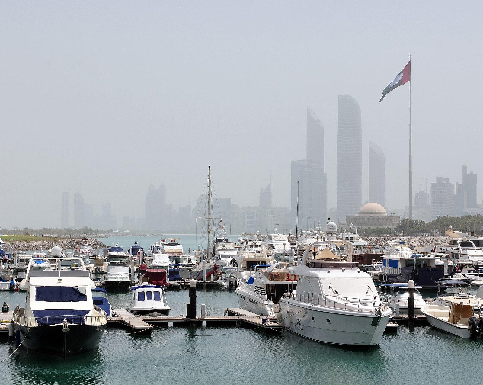 13 08 06 abu dhabi by RalfR 028